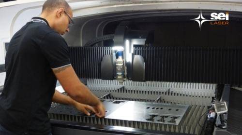 Vente de machine de découpe laser sur plastique sur mesure Nice Provence-Alpes-Côte d'Azur