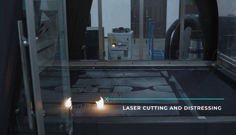 Machine laser pour ennoblissement du carton avec découpe en dentelles Nice Provence-Alpes-Côte d'Azur