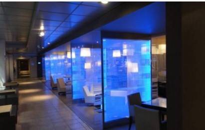 Découpe laser plastique pour panneaux publicitaires grand format Nantes Pays de la Loire